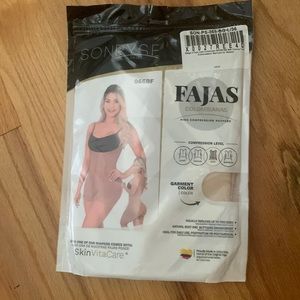 Faja Colombian size large new